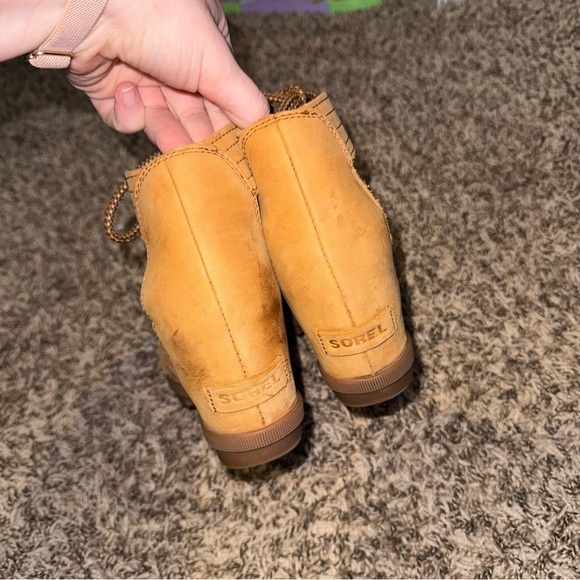 SOREL Women's 8.5 Tan Joanie II Lace Wedge Sandals - Picture 5 of 9